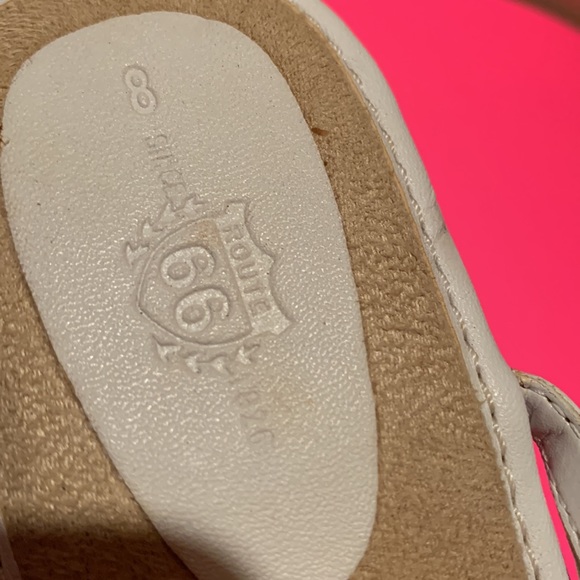 Route 66 size 8 white strappy wedges sandals - Picture 4 of 8